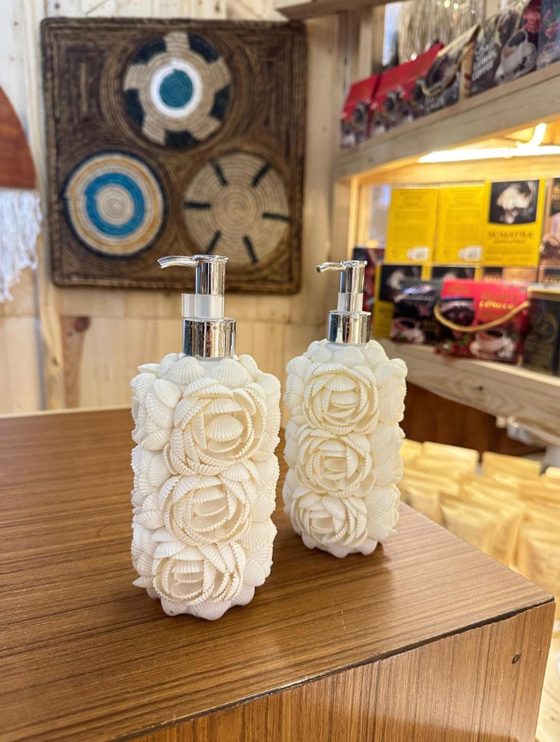 Sea Shell Soap Dispenser – Handmade Coastal Boho Bathroom Decor | Beach Decor | Housewarming Gift